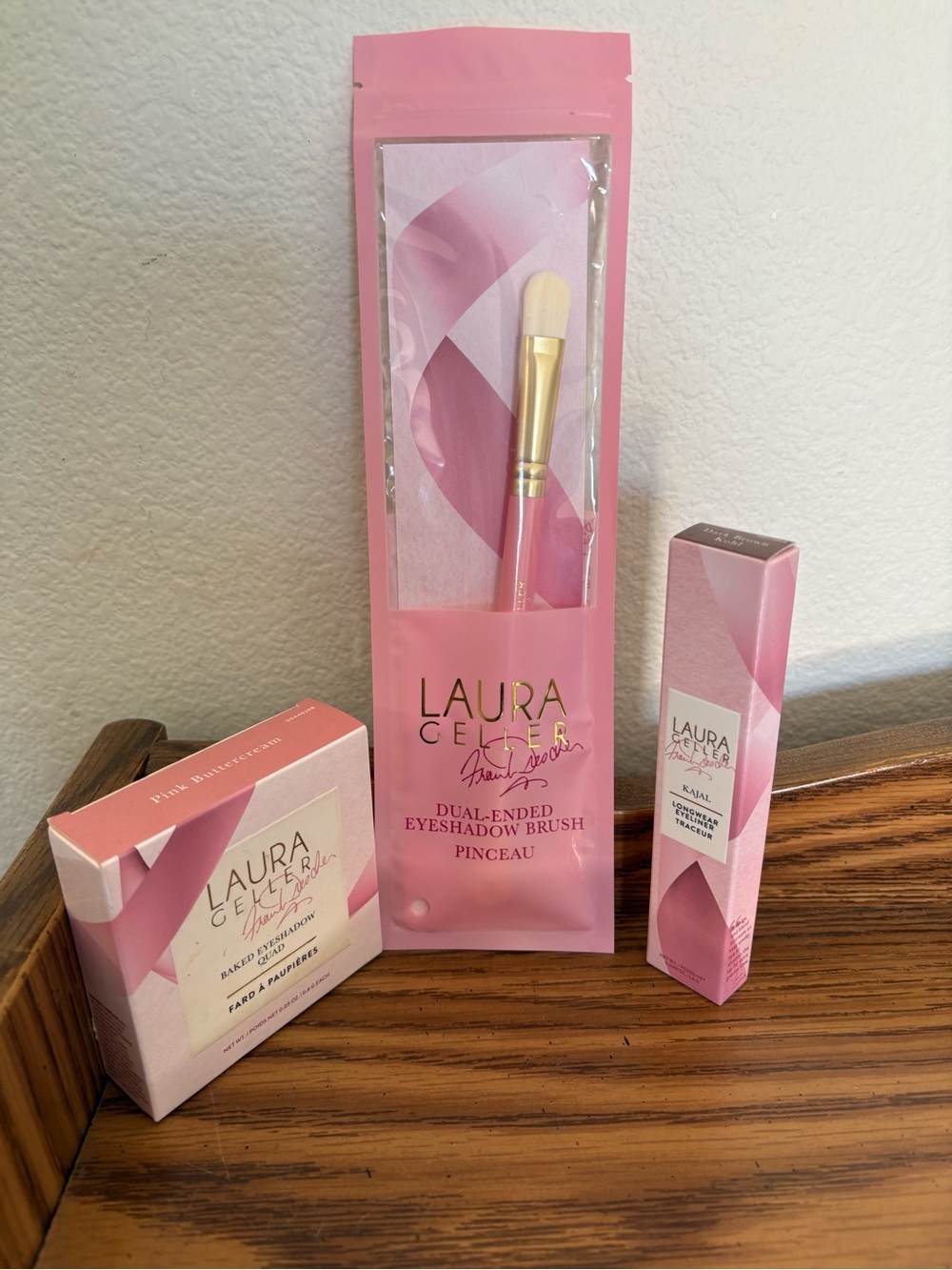LAURA GELLER LIMITED EDITION CANCER SCHANCER KIT 3 PIECE KIT